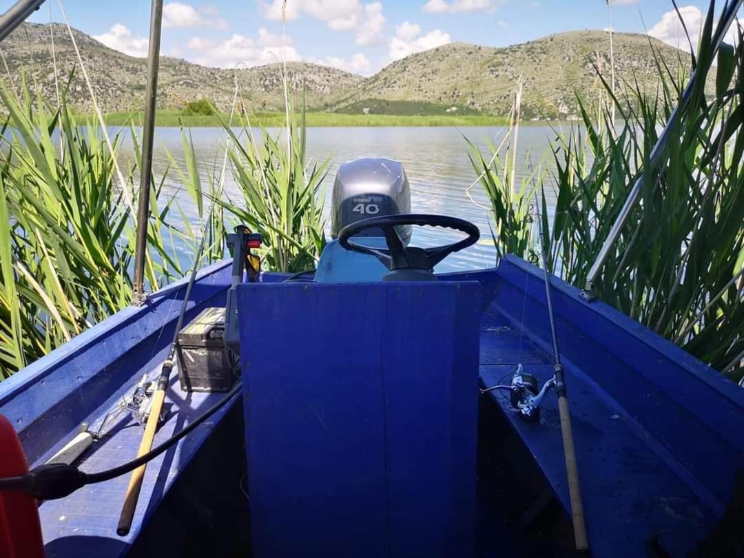 Holiday Home Haustor With Skadar Lake View Podgorica Luaran gambar