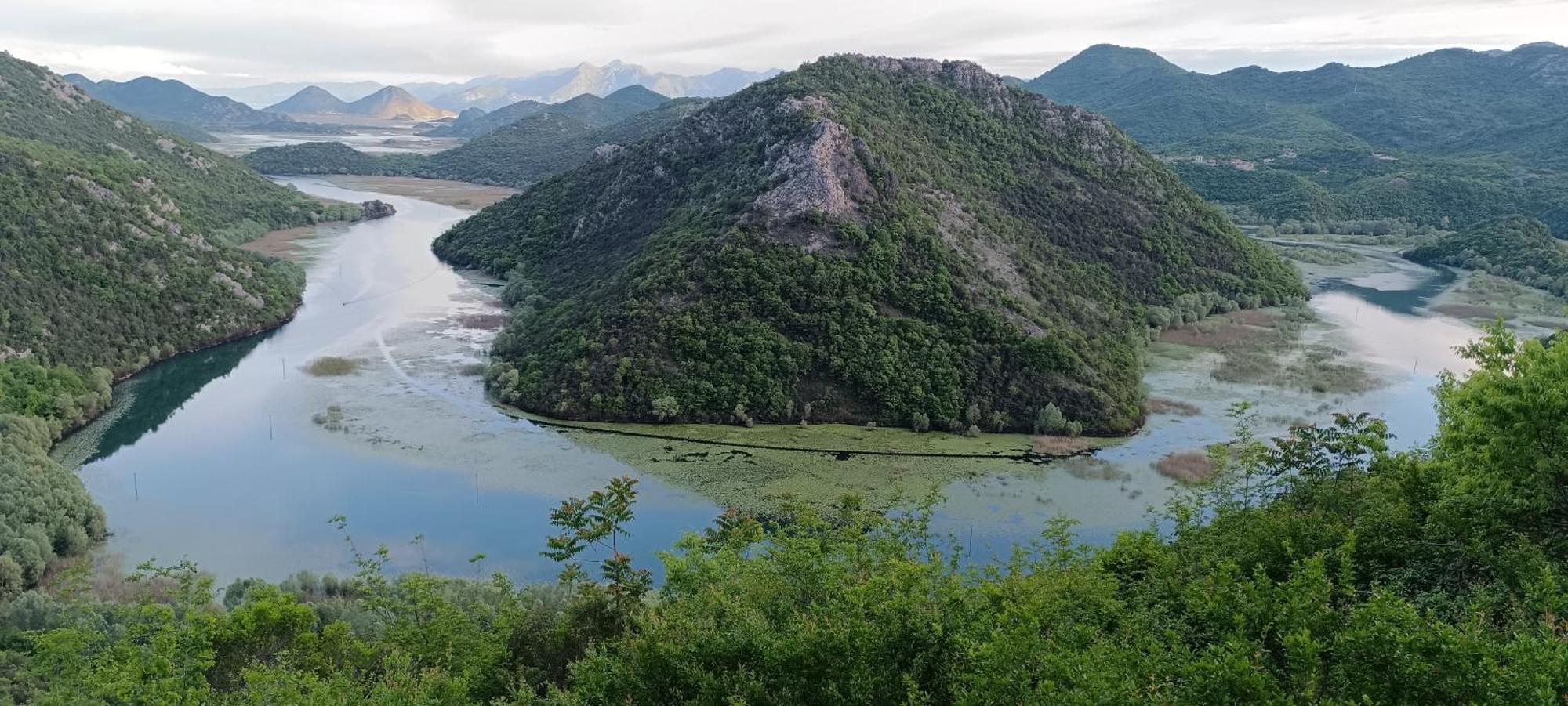 Holiday Home Haustor With Skadar Lake View Podgorica Luaran gambar