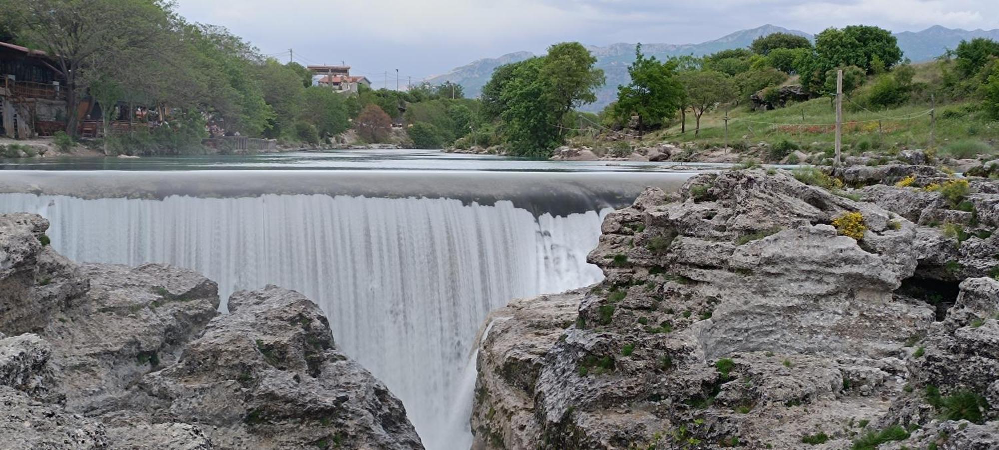 Holiday Home Haustor With Skadar Lake View Podgorica Luaran gambar