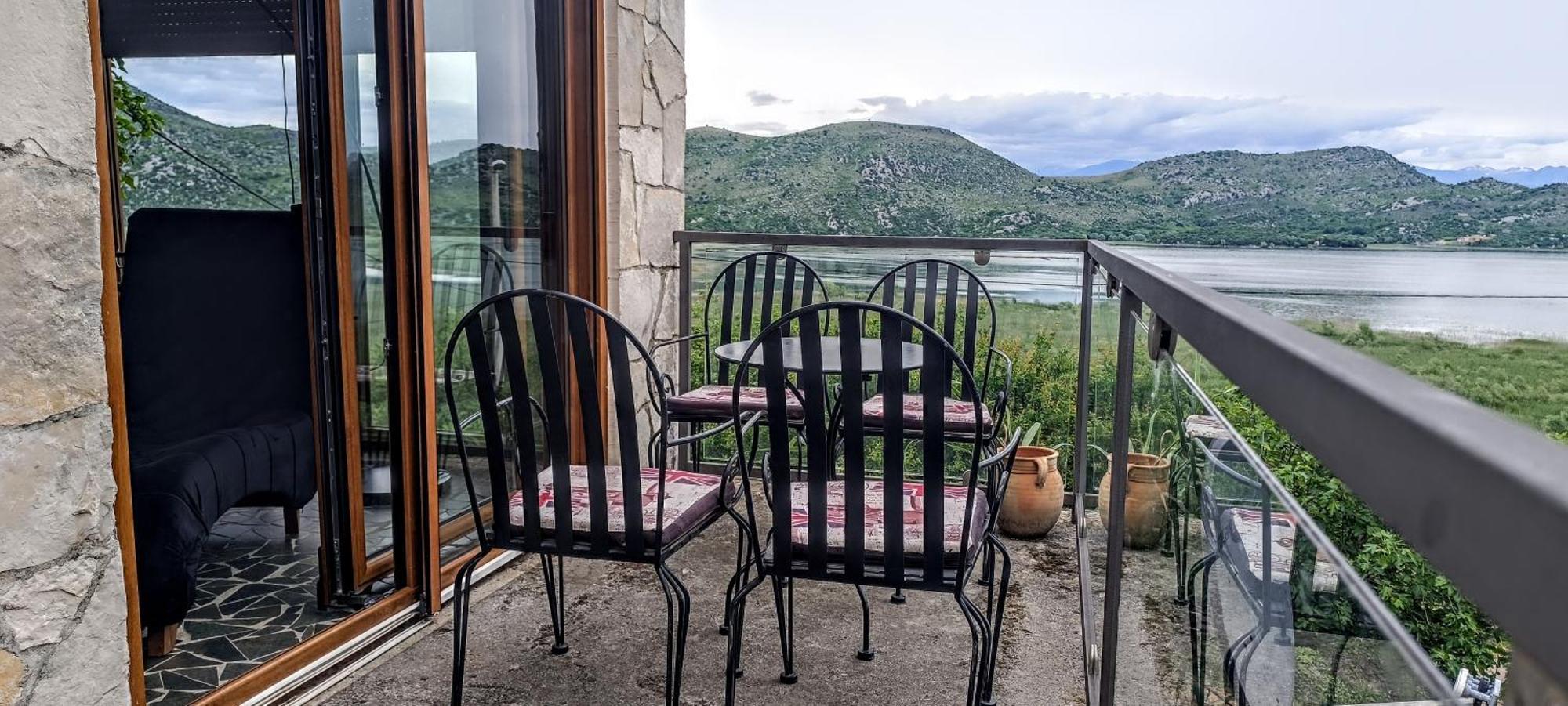 Holiday Home Haustor With Skadar Lake View Podgorica Luaran gambar